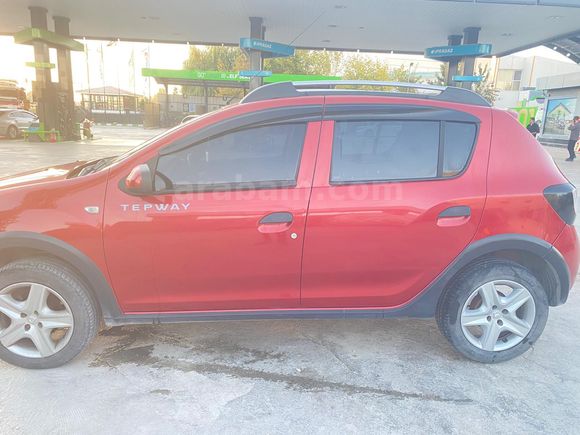 Sahibinden Dacia Sandero 0.9 TCe Stepway Ambiance 2013 Model  237.000 km Kırmızı