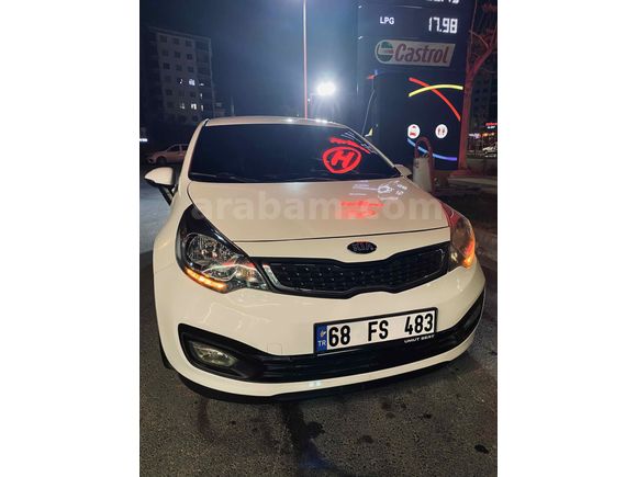 Sahibinden Kia Rio 1.4 CVVT Fancy 2014 Model 