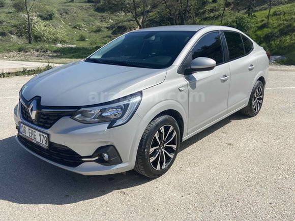 Sahibinden Renault Taliant 1.0 T Touch 2023 Model  60.000 km Gri (Gümüş)