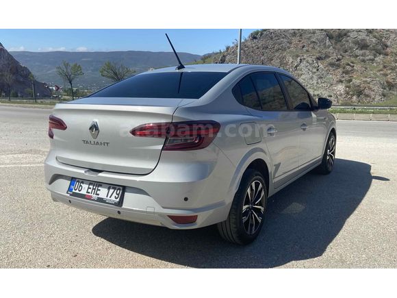 Sahibinden Renault Taliant 1.0 T Touch 2023 Model  60.000 km Gri (Gümüş)