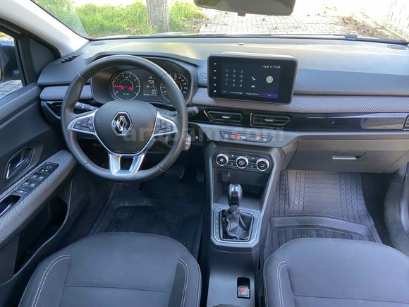Sahibinden Renault Taliant 1.0 T Touch 2023 Model  60.000 km Gri (Gümüş)