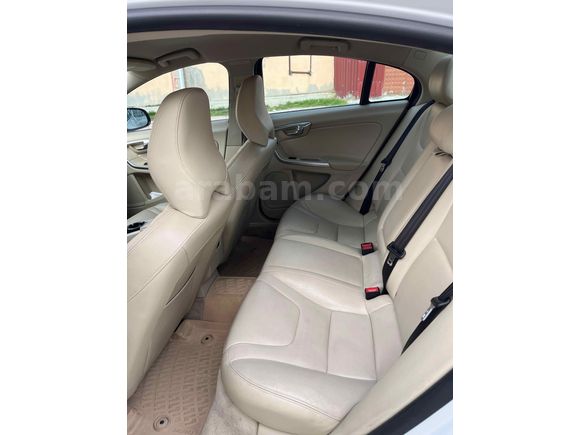 Sahibinden Volvo S60 1.6 D Advance 2015 Model 