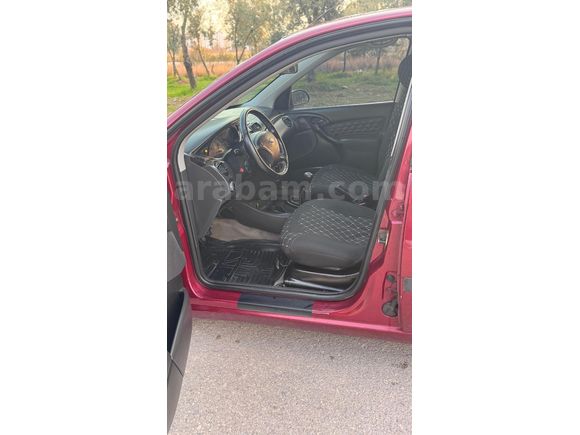 Sahibinden Ford Focus 1.6 Comfort 2004 Model  293.000 km Bordo