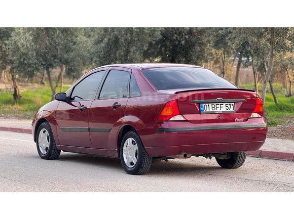 Sahibinden Ford Focus 1.6 Comfort 2004 Model  293.000 km Bordo