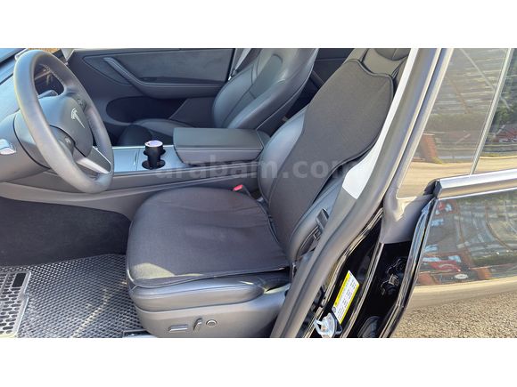 Sahibinden Tesla Model Y Standart Range 2025 Model 