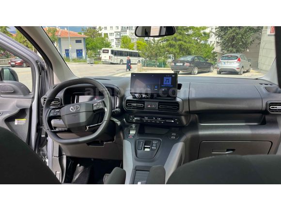 Galeriden Toyota Proace City 1.5 D Flame X-Pack 2024 Model Ankara