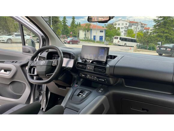 Galeriden Toyota Proace City 1.5 D Flame X-Pack 2024 Model Ankara