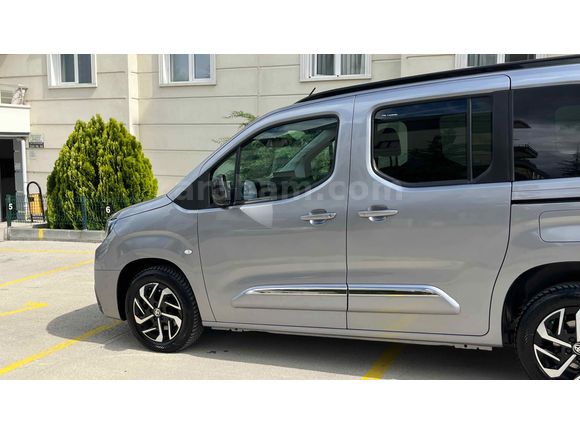 Galeriden Toyota Proace City 1.5 D Flame X-Pack 2024 Model Ankara