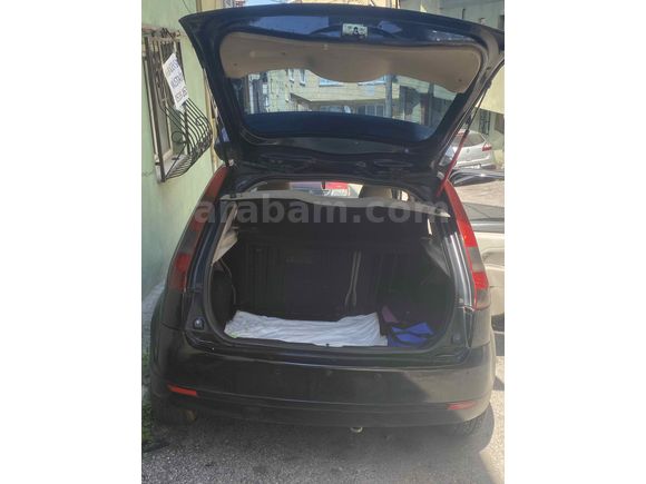 Sahibinden Ford Fiesta 1.4 TDCi Comfort 2004 Model 