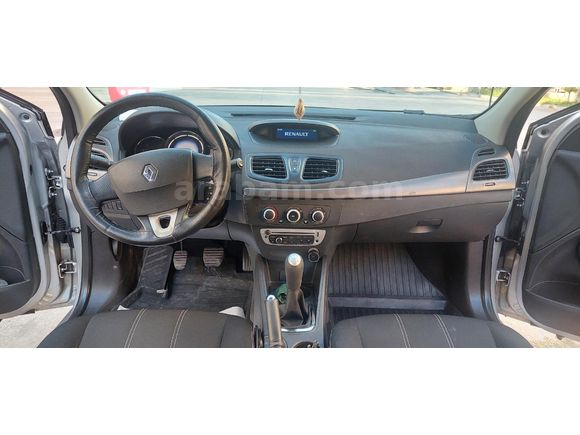 Sahibinden Renault Fluence 1.5 dCi Touch 2012 Model  177000 km Gri