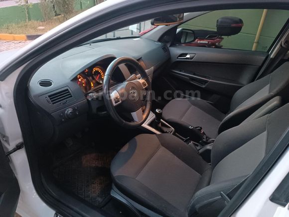Sahibinden Opel Astra 1.6 Essentia 2013 Model Gaziantep 210.000 km Beyaz
