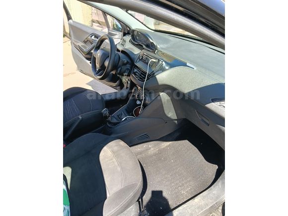 Sahibinden Peugeot 208 1.4 HDi Active 2015 Model