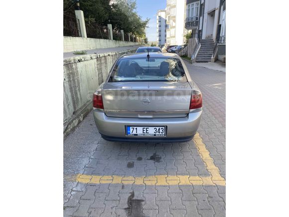 Sahibinden Opel Vectra 1.6 Comfort 2004 Model  250.000 km Gri