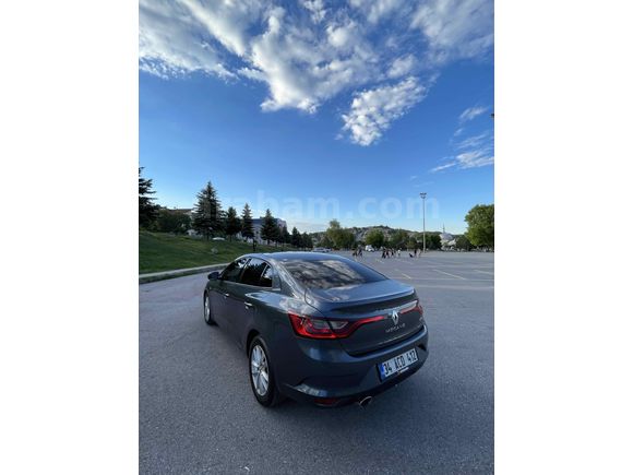 Sahibinden Renault Megane 1.5 dCi Touch Plus 2017 Model  259 km Gri (titanyum)ıcondan farksız