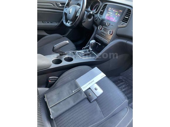 Sahibinden Renault Megane 1.5 dCi Touch Plus 2017 Model  259 km Gri (titanyum)ıcondan farksız