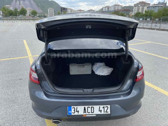 Sahibinden Renault Megane 1.5 dCi Touch Plus 2017 Model  259 km Gri (titanyum)ıcondan farksız