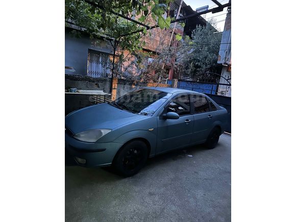 Sahibinden Ford Focus 1.6 Ghia 2002 Model 