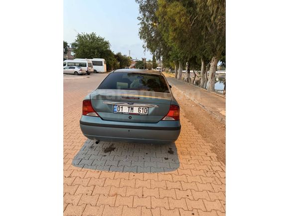 Sahibinden Ford Focus 1.6 Ghia 2002 Model 