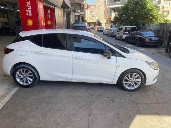 Galeriden Opel Astra 1.5 D Edition 2020 Model İstanbul