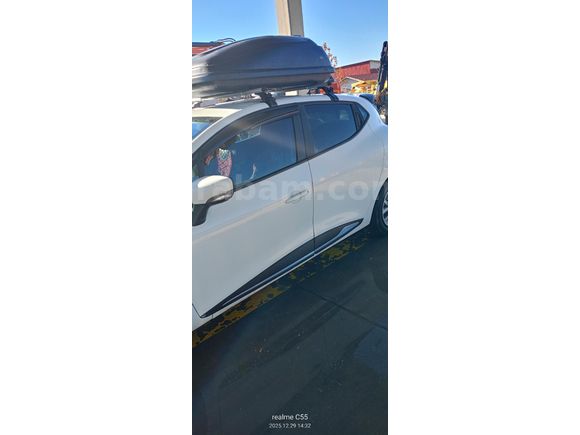 Sahibinden Renault Clio 1.5 dCi Joy 2015 Model  140.000 km Beyaz
