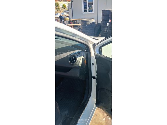 Sahibinden Renault Clio 1.5 dCi Joy 2015 Model  140.000 km Beyaz