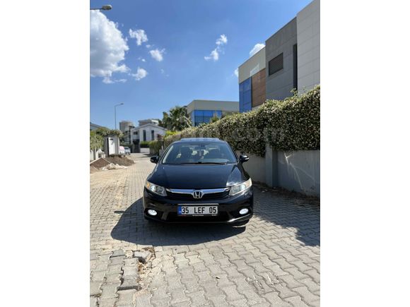 Sahibinden Honda Civic 1.6i VTEC Eco Elegance 2012 Model 