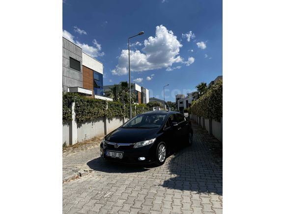 Sahibinden Honda Civic 1.6i VTEC Eco Elegance 2012 Model 