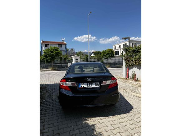 Sahibinden Honda Civic 1.6i VTEC Eco Elegance 2012 Model 