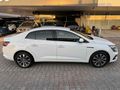 2025 RENAULT MEGANE 1.3 TCE ICON İLK SAHİBİ BOYASIZ SIFIR EMSALİ