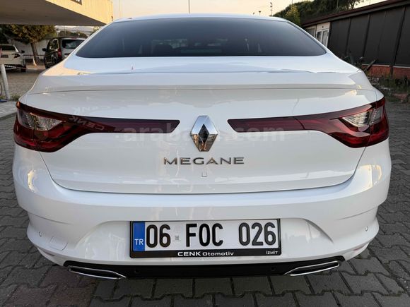 2025 RENAULT MEGANE 1.3 TCE ICON İLK SAHİBİ BOYASIZ SIFIR EMSALİ