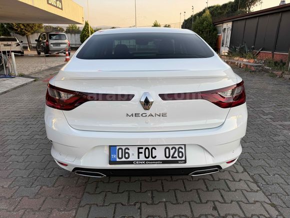 2025 RENAULT MEGANE 1.3 TCE ICON İLK SAHİBİ BOYASIZ SIFIR EMSALİ