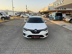 2025 RENAULT MEGANE 1.3 TCE ICON İLK SAHİBİ BOYASIZ SIFIR EMSALİ