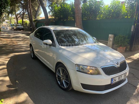 Sahibinden Skoda Octavia 1.6 TDI Ambition 2016 Model  223.000 km Beyaz