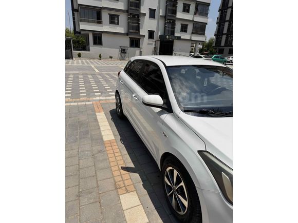 Sahibinden Hyundai i20 1.4 CRDi Jump 2017 Model 