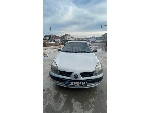 Sahibinden 2005 Clio | 179.xxx KM | Tüm Ağır Bakımları Yeni