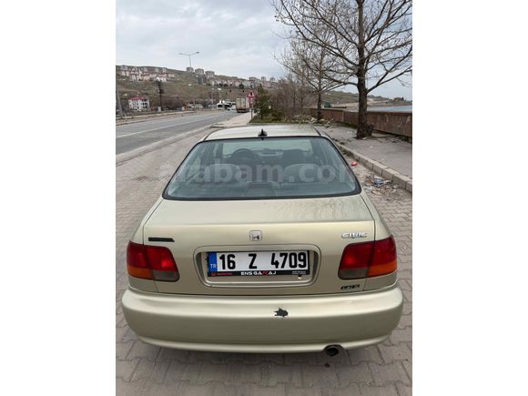 Sahibinden Honda Civic 1.4 i S 2000 Model 