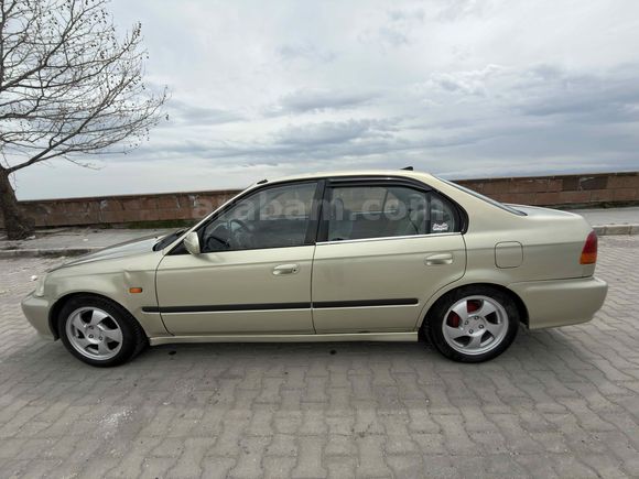 Sahibinden Honda Civic 1.4 i S 2000 Model 