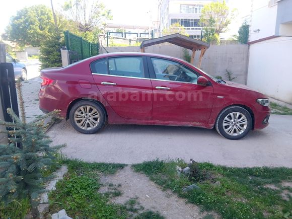 Sahibinden Fiat Egea 1.6 Multijet Lounge 2015 Model  249.000 km Kırmızı