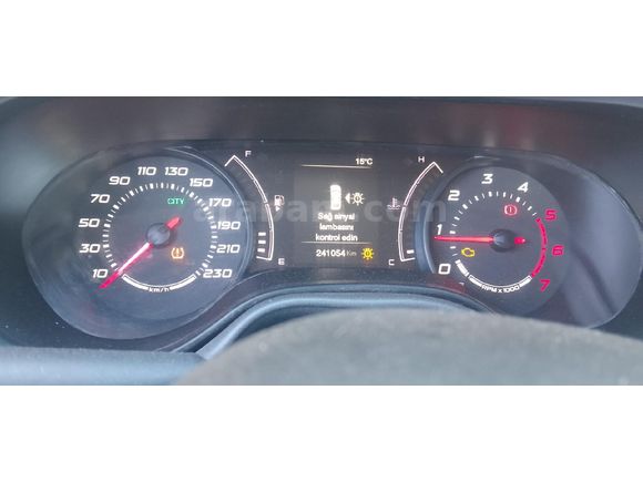 Sahibinden Fiat Egea 1.6 Multijet Lounge 2015 Model  249.000 km Kırmızı
