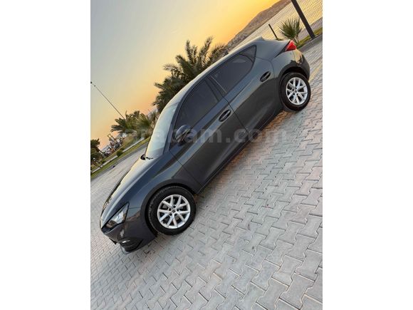 Sahibinden Seat Leon 1.0 eTSI Style Plus 2023 Model 