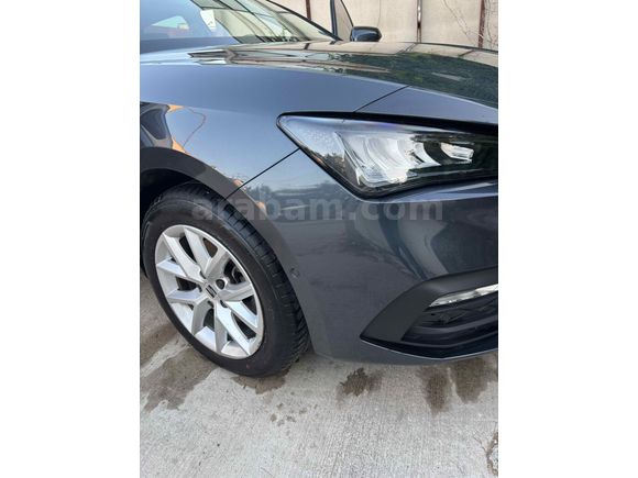 Sahibinden Seat Leon 1.0 eTSI Style Plus 2023 Model 