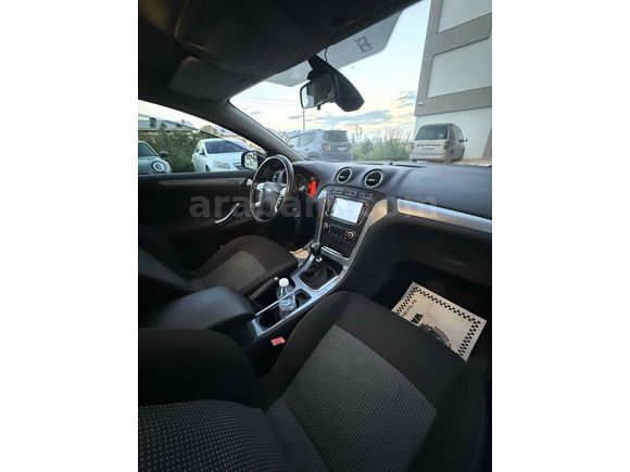 Sahibinden Ford Mondeo 1.6 TDCi Titanium 2011 Model Orijinal Değişensiz 