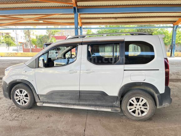 Sahibinden Peugeot Rifter 1.5 BlueHDI Active Skypack 2020 Model 