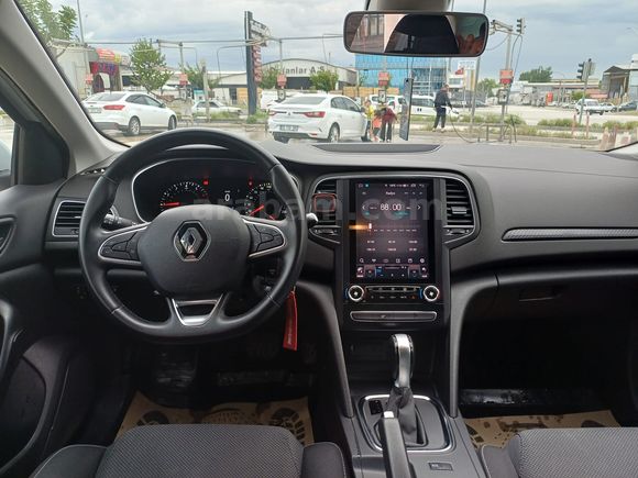 Sahibinden Renault Megane 1.3 TCe Joy Comfort 2022 Model Muğla