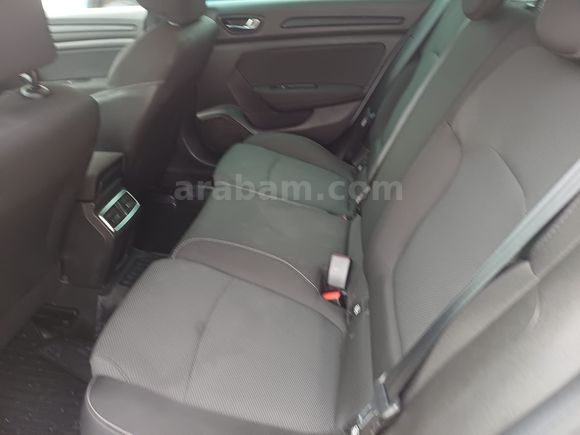 Sahibinden Renault Megane 1.3 TCe Joy Comfort 2022 Model Muğla