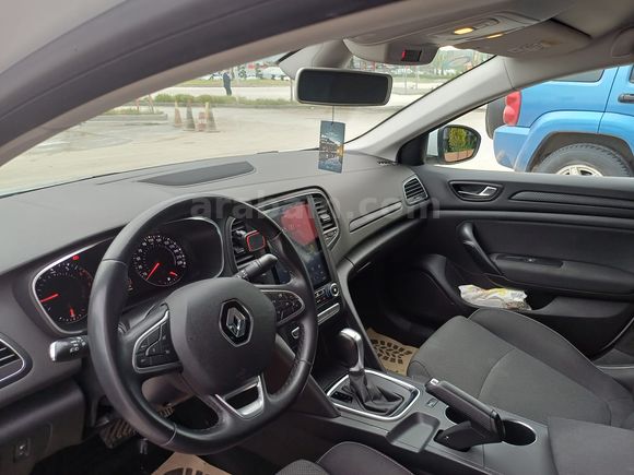 Sahibinden Renault Megane 1.3 TCe Joy Comfort 2022 Model Muğla