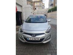 Sahibinden Hyundai i30 1.6 CRDi Style 2012 Model  171.000 km Gri (Gümüş)