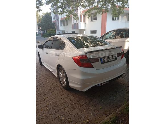 Sahibinden Honda Civic 1.6i VTEC Eco Elegance 2012 Model 40.yıl