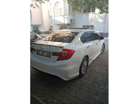 Sahibinden Honda Civic 1.6i VTEC Eco Elegance 2012 Model 40.yıl