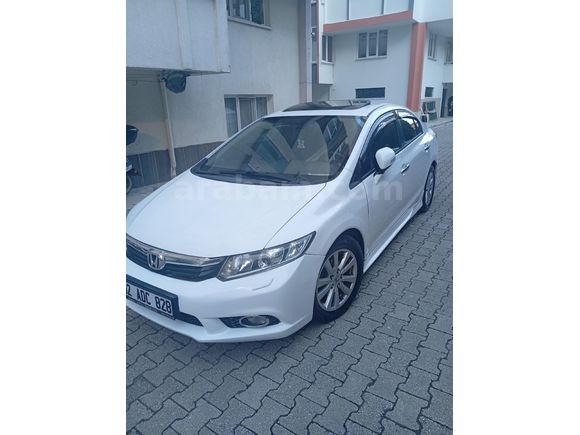 Sahibinden Honda Civic 1.6i VTEC Eco Elegance 2012 Model 40.yıl